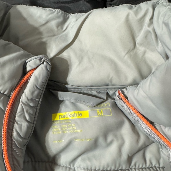 Xersion PreOwned men’s jacket in grey medium - Picture 2 of 3